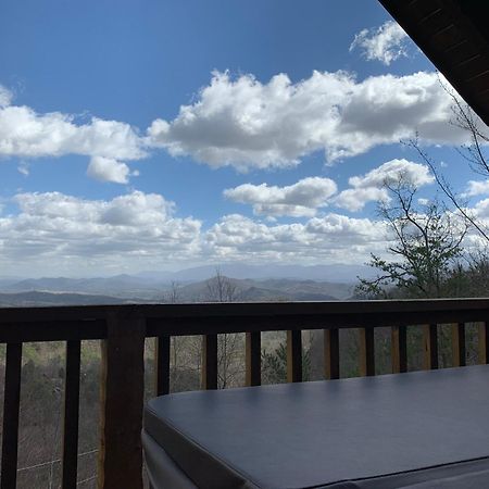 Sevierville Cabin With Private Hot Tub And Fireplace! Zewnętrze zdjęcie