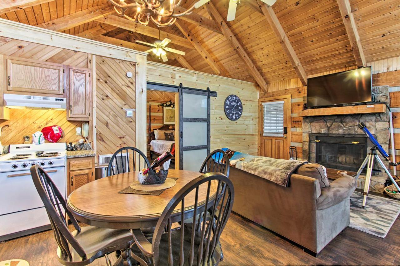 Sevierville Cabin With Private Hot Tub And Fireplace! Zewnętrze zdjęcie