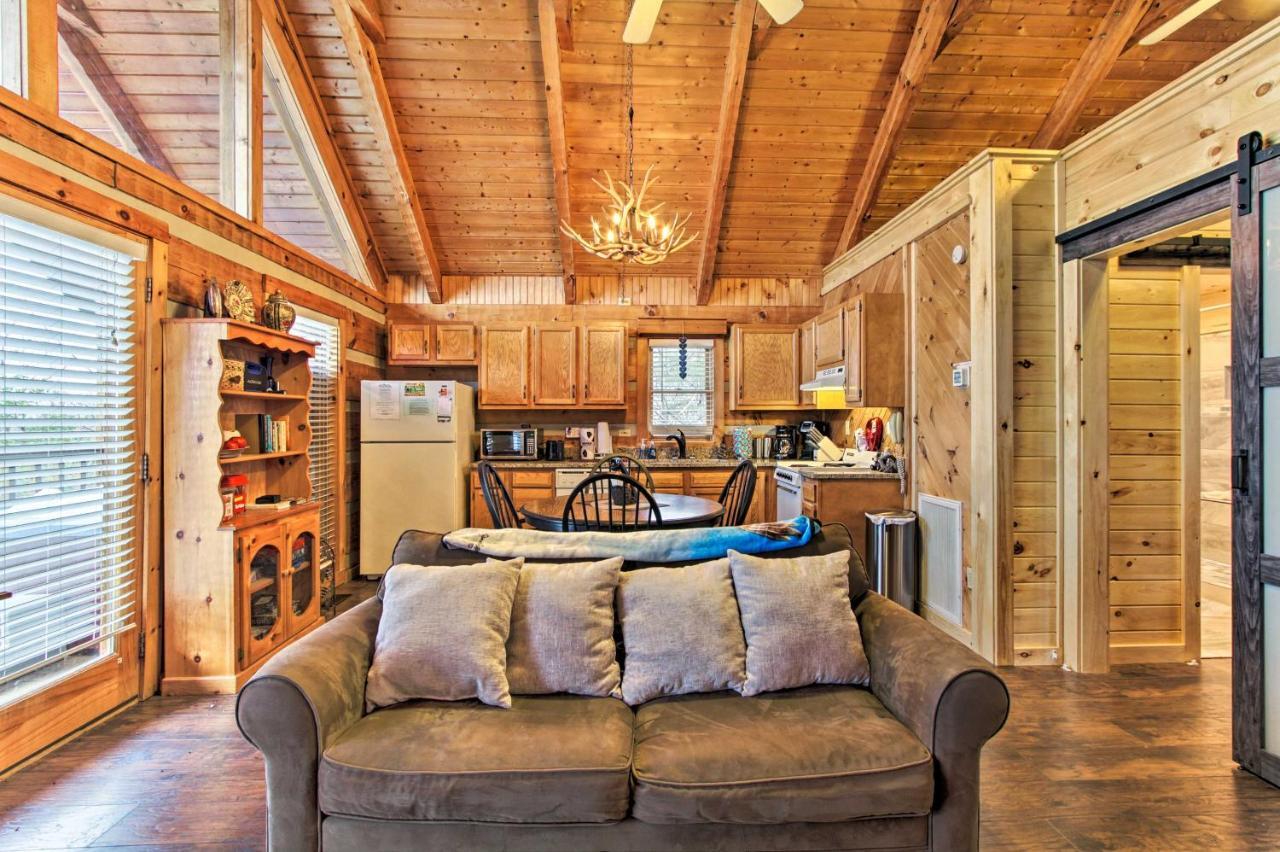 Sevierville Cabin With Private Hot Tub And Fireplace! Zewnętrze zdjęcie