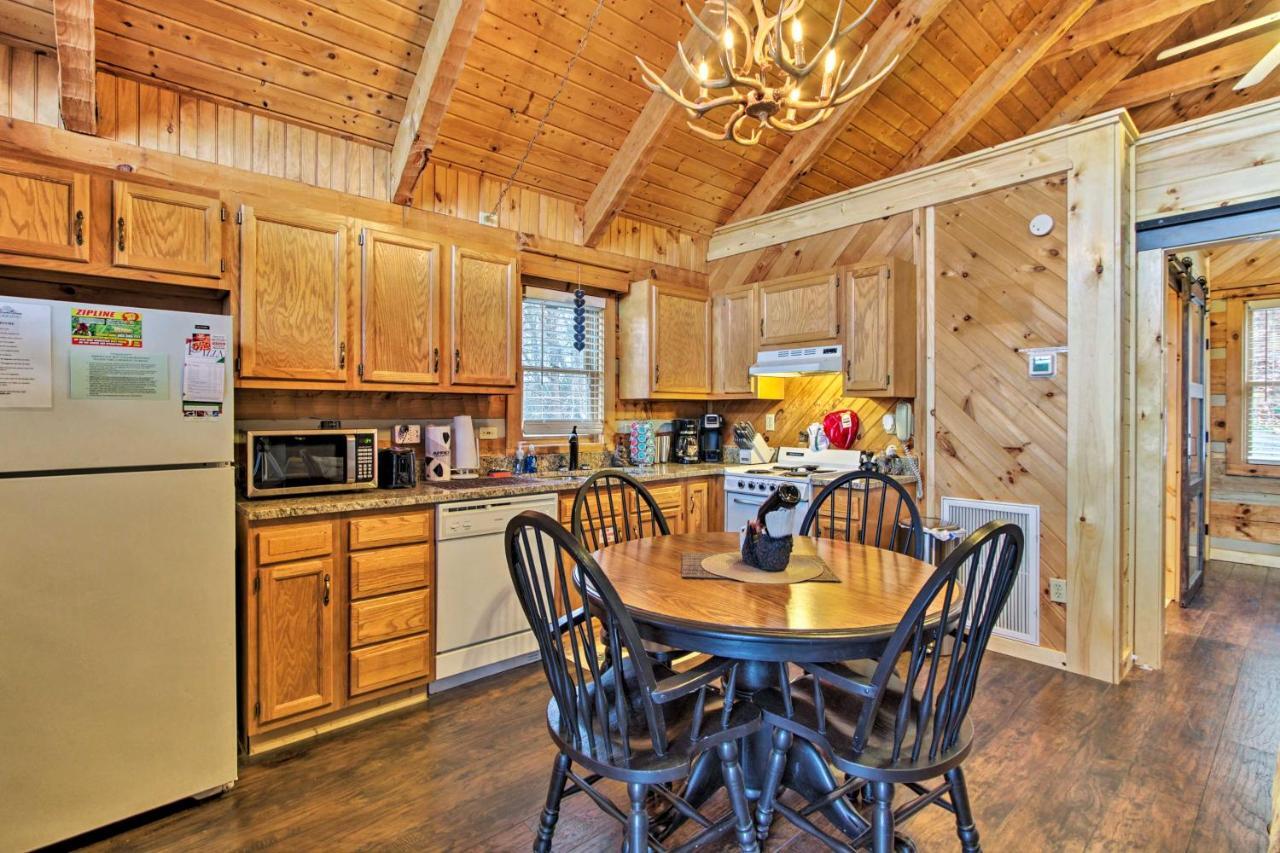 Sevierville Cabin With Private Hot Tub And Fireplace! Zewnętrze zdjęcie